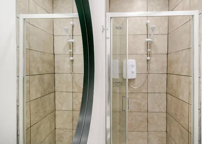 شقة Tallis House, Near Centre, Sleeps 8 By Nmb مانشستر