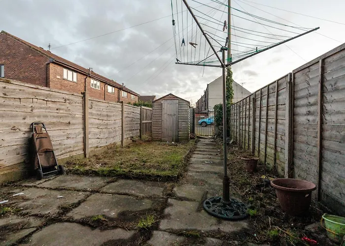 4 Mins From Stadium - Sleeps 7 - Near - Driveway Parking 아파트