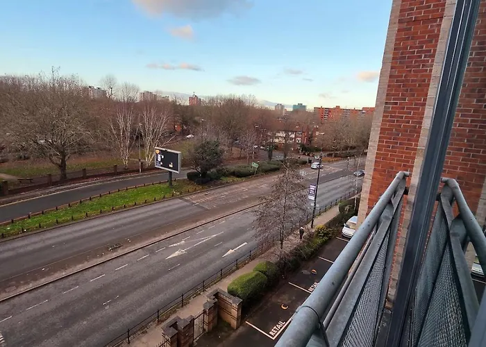 2 Bed 2 Bath Apartment,500 Meter's From Deansgate Daire *