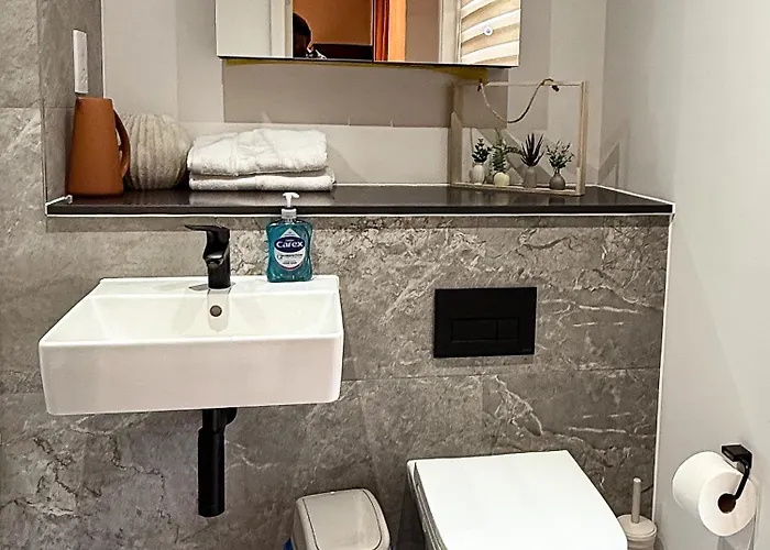 Luxury 2bed Flat Around Victoria St 曼彻斯特