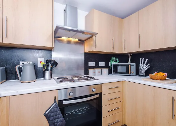 아파트 The Salford Luxe Apt - Chic & Modern 2-Bed Living - Business Or Work-Friendly Stay By Parydise Properties