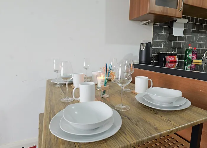 Center Base Spacious With Secure Parking