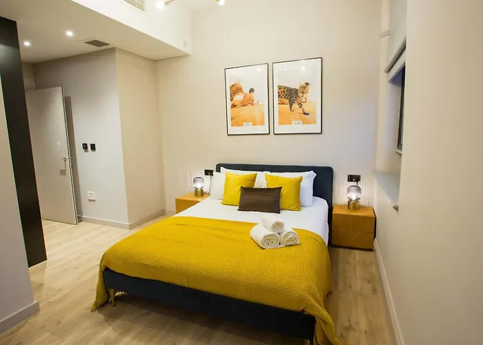 Stylish Modern Escape In The Heart Of *