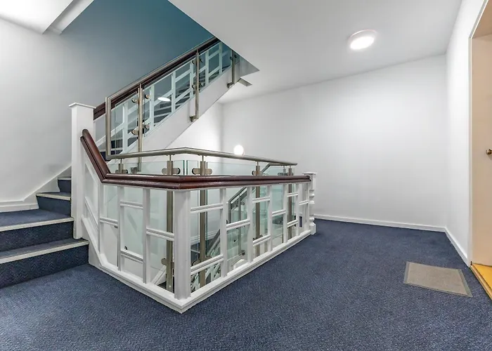 King Bed Flat In The Heart Of The - Pass The Keys Apartamento *