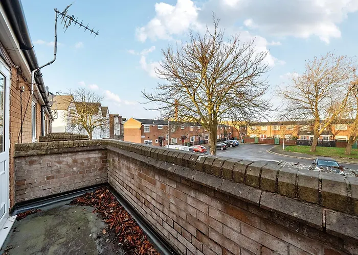 Appartement Stylish Urban Escape With Free Parking In *