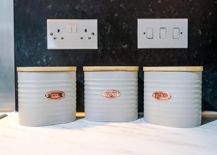 The Salford Luxe Apt - Chic & Modern 2-Bed Living - Business Or Work-Friendly Stay By Parydise Properties 아파트