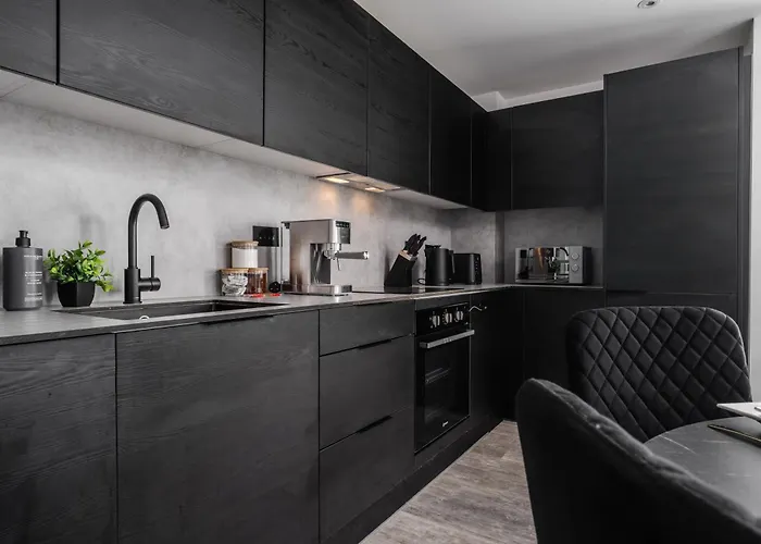 Apartament 2 Bedroom - Old Trafford - Balcony - Free Parking Manchester