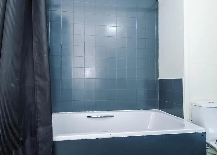 1br By Kammili - Near Centre, Universities & Hospital Apartment