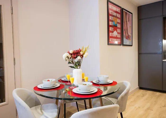 아파트 Stylish Modern Escape In The Heart Of