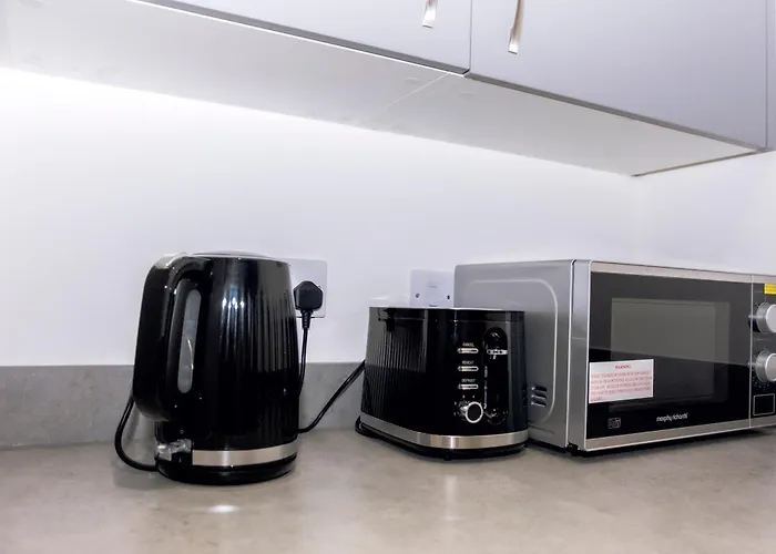 2br * マンチェスター