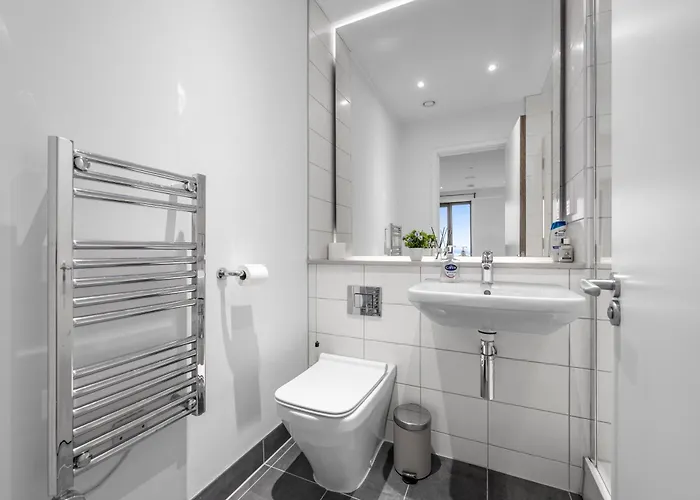 Centre 2 Bedroom Luxury Apartment