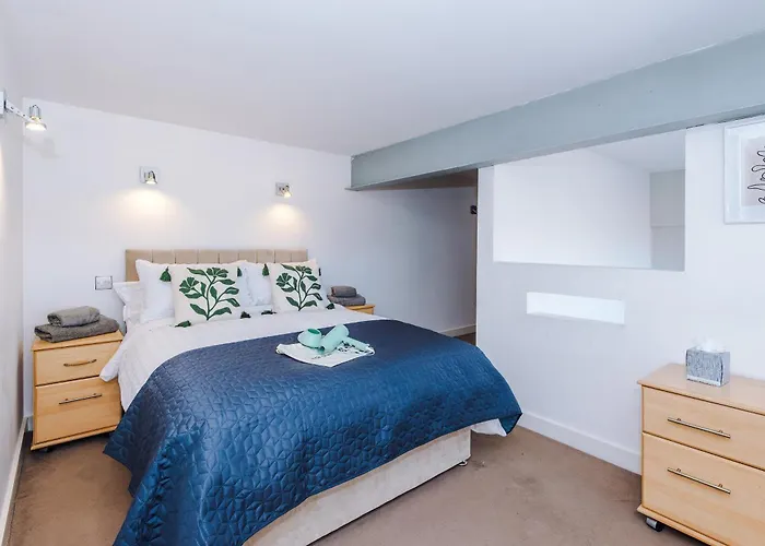 Modern 2br Flat For 4 Full Kitchen Apartment Manchester