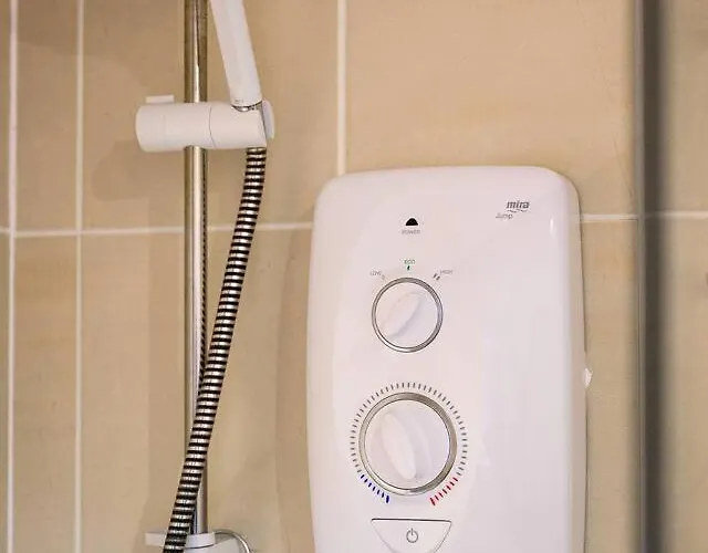 Modern 2 Bed Apartment, Salford Quays, Parking 아파트 맨체스터