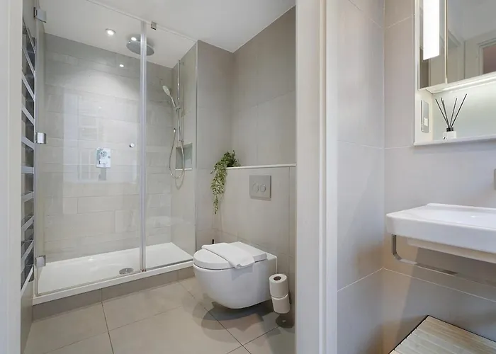 شقة Stylish & Spacious 2 Bedroom 2 Bathroom *