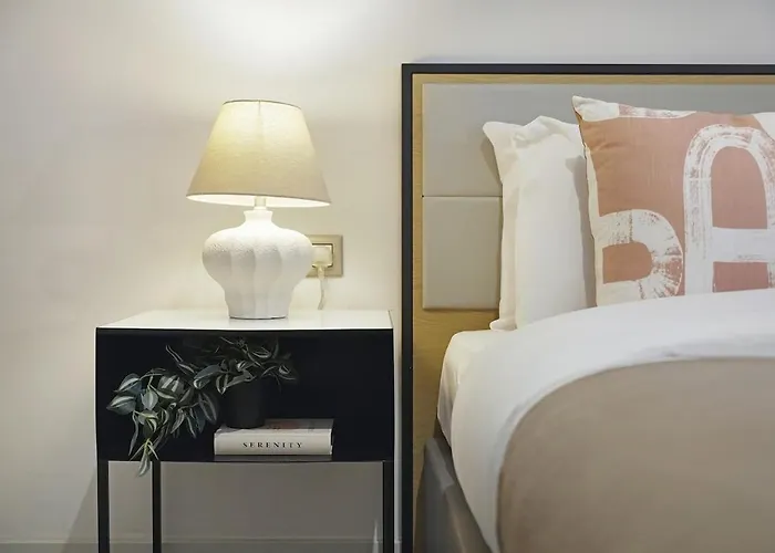 Tranquil & Modern One Bedroom Apartament