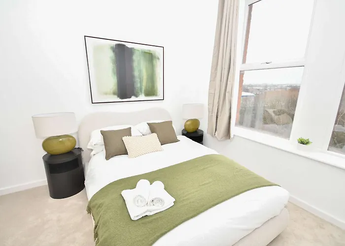 Spacious & Bright 1bed Nr Etihad Stadium * Manchester