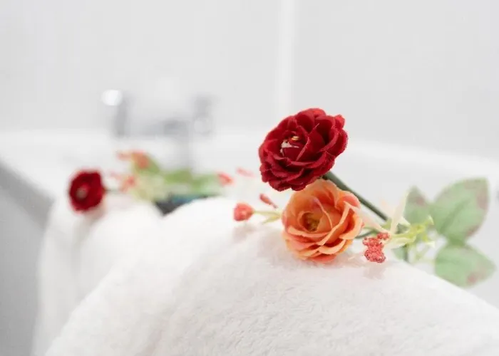 아파트 Lavish & Comfy - Contractors And Long - Close To Piccadilly & Etihad - Fast Speed Wi-fi - Sleep 7 *