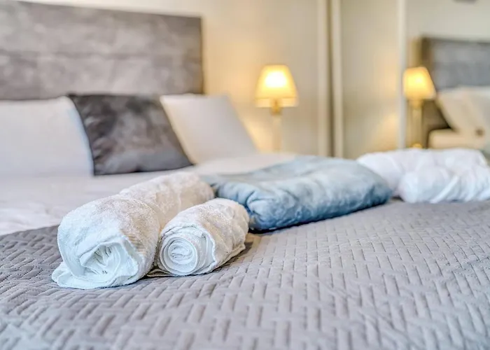 Апартаменты City View Apartment Near Manchester City Centre Манчестер