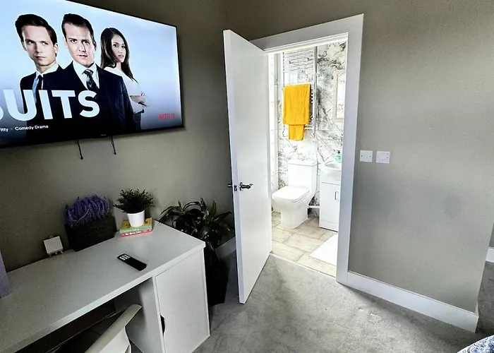 Flat In Manchester, 2 En-suite Beds, Etihad, Coop * 맨체스터