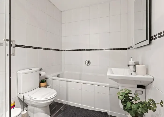 Rooftops View, Northern Quarter, Balcony * Манчестер