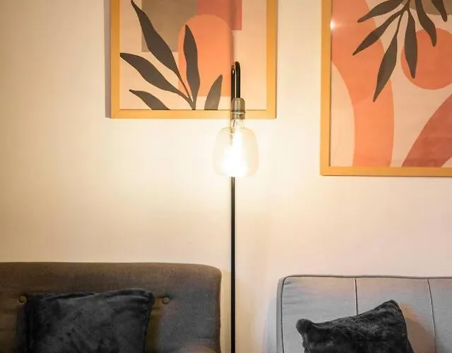 Modern 2 Bed Apartment, Salford Quays, Parking * 맨체스터