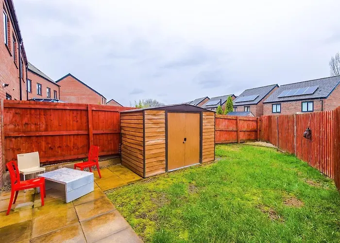 Daire The Lawnswood - Stylish & Spacious Near Centre & Etihad - Ideal For Business Or Work - Presented By Parydise Manchester