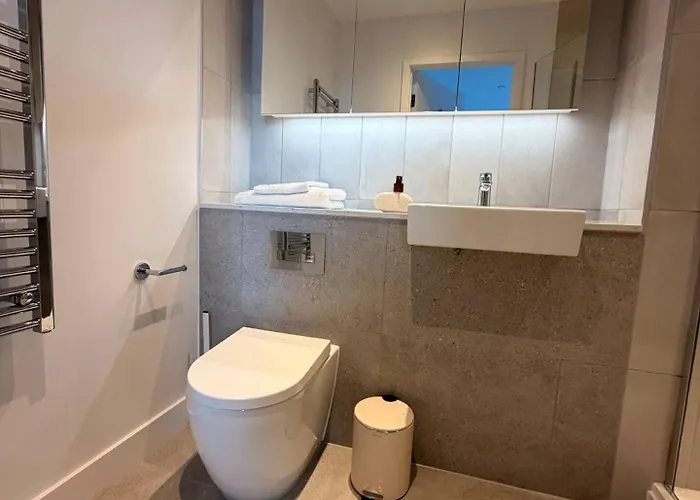 2bed - Sleeps 4 Centre Parking Apartament