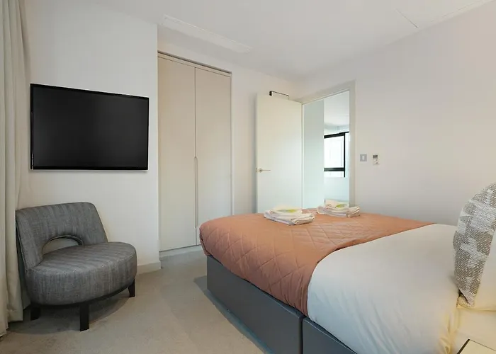 Apartament Stylish & Spacious 2 Bedroom 2 Bathroom *