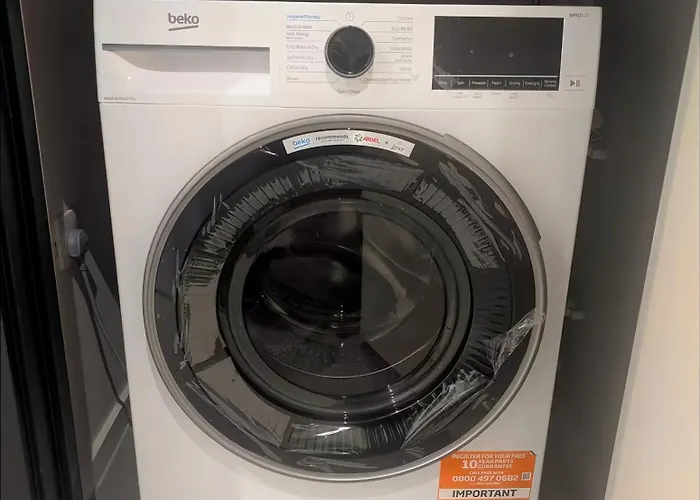 Stylish 2bed Balcony & View Centre