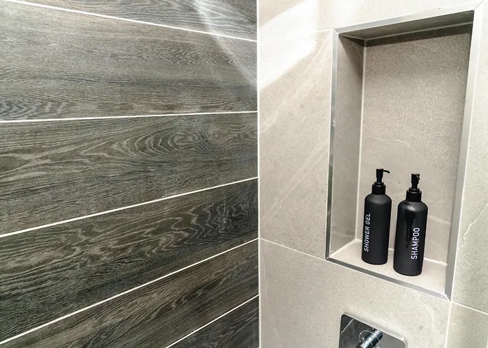 Stylish 2bed Balcony & View Centre Apartment