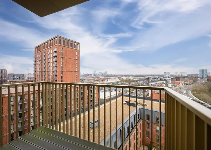 Apartment Centre 2 Bedroom Luxury *