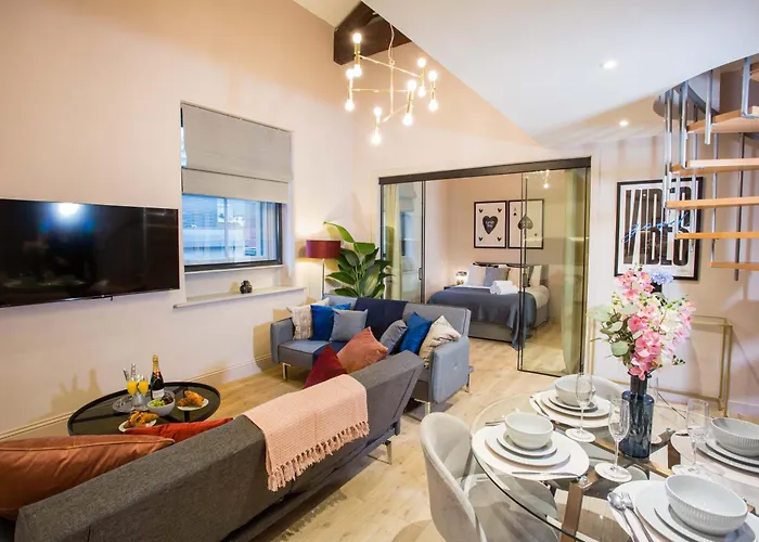 Spacious 3-bed Retreat - Modern & Super * マンチェスター