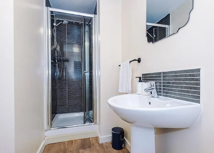 Stylish Lawnswood - Premium 3br For Business Or Work Near Etihad & Centre - Hosted By Parydise Apartment *