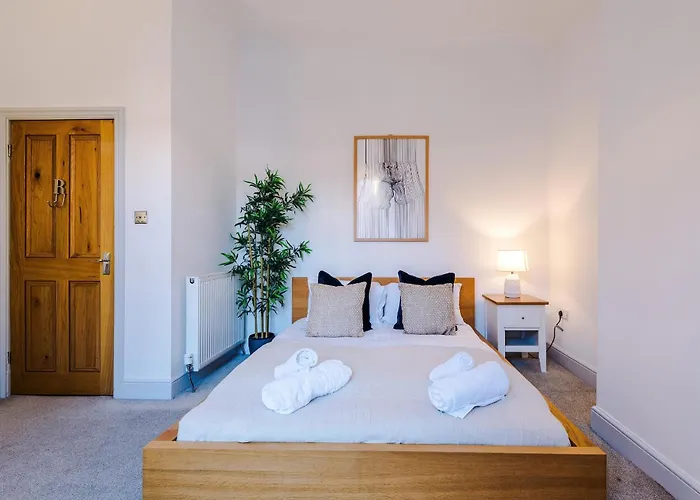 Perfect Getaway At Smedley House * Manchester