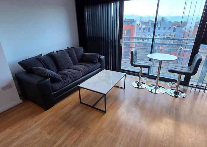 2 Bed 2 Bath Apartment,500 Meter's From Deansgate