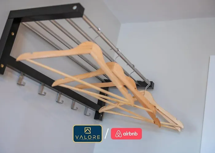 Luxury Waterfront 2br - Free Gym Access & Parking 아파트 맨체스터