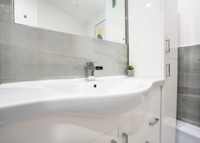 Stylish Modern In The Heart Of The *