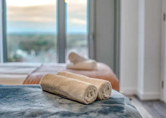 The Trafford Centre - City View - Close To Airport - Sleeps 6 Манчестер