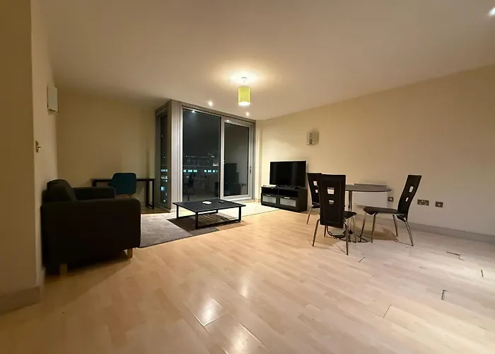 Spacious 2-Bed Apartment In Manchester City Centre 맨체스터
