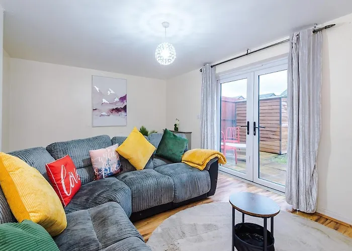 Stylish Lawnswood - Premium 3br For Business Or Work Near Etihad & Centre - Hosted By Parydise Apartment Manchester