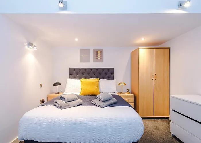 Apartment Modern 2br Flat For 4 Full Kitchen *