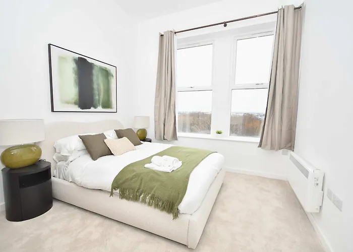 Spacious & Bright 1bed Nr Etihad Stadium *