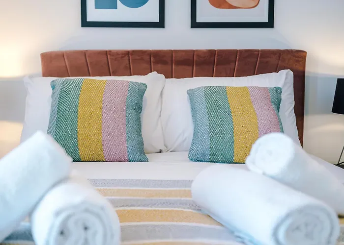 View With Pool Μάντσεστερ