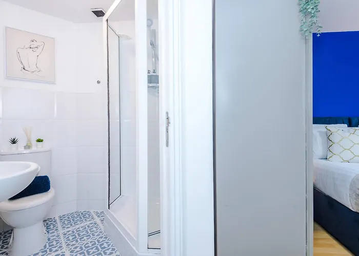 The Salford Luxe Apt - Chic & Modern 2-Bed Living - Business Or Work-Friendly Stay By Parydise Properties 아파트 맨체스터