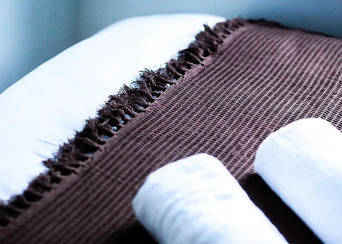 Spacious 4 Bedroom House With Pacman,darts, Netflix By Vista Short Lets *