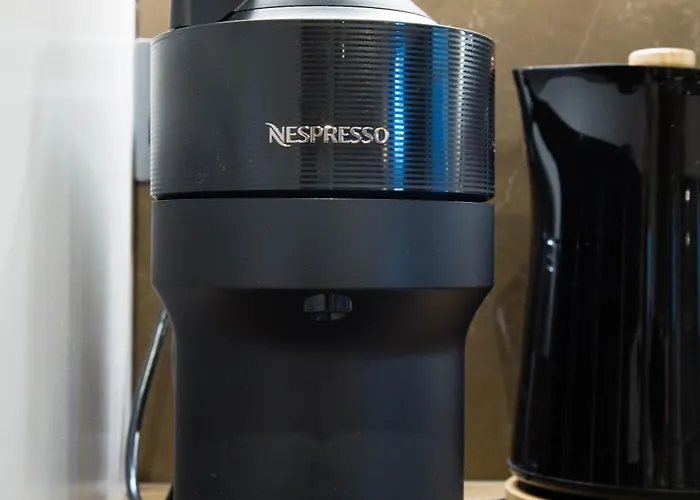 Spacious 3-bed Retreat - Modern & Super アパート