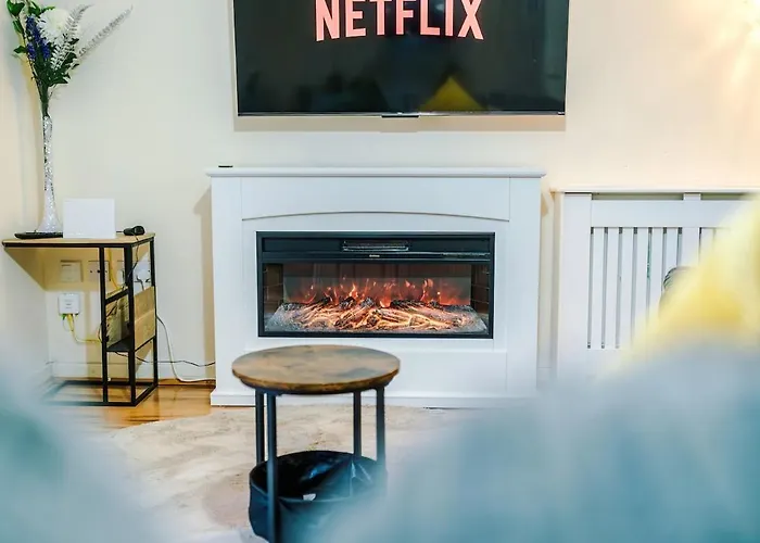 Stylish Lawnswood - Premium 3br For Business Or Work Near Etihad & Centre - Hosted By Parydise Apartment