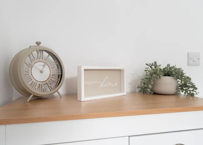 Apartament 2 Bedroom - Old Trafford - Balcony - Free Parking *