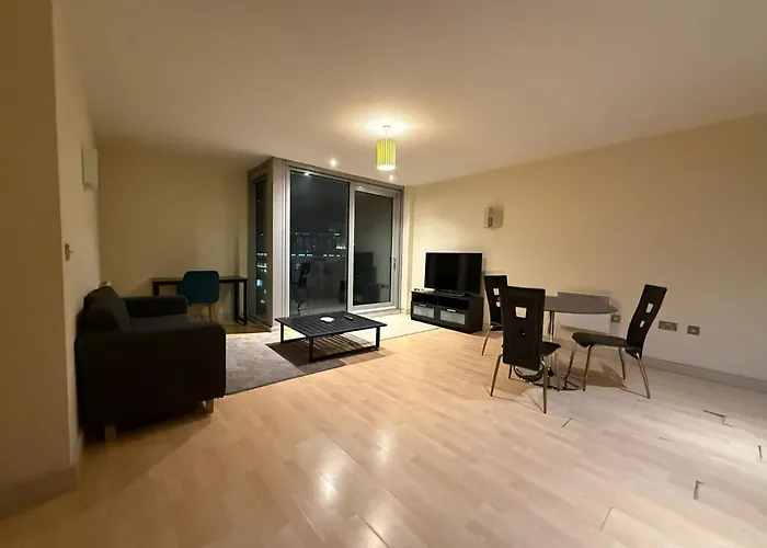 Apartman Spacious 2-bed In Centre