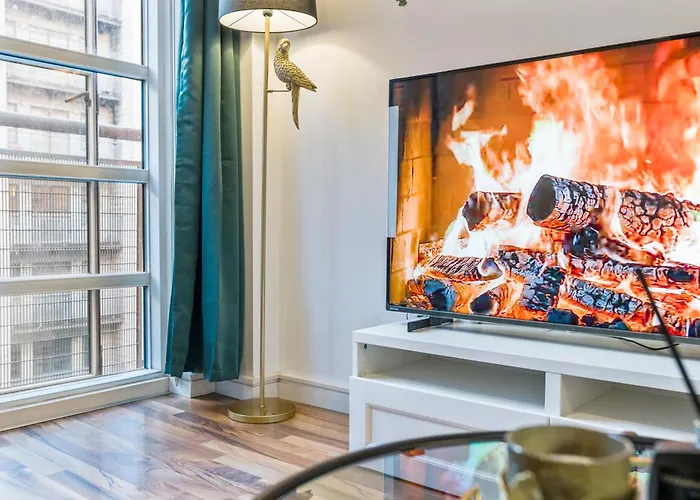 公寓 2-bed Apt-sleeps 5-long Stays-oxford St 曼彻斯特